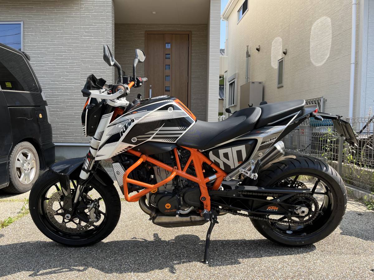 KTM 690DUKE 2013年式 18206km 前後新品タイヤ パワーパーツ装着_画像4