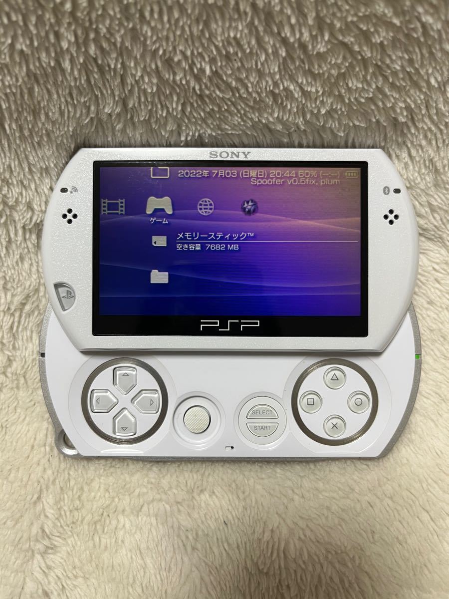 PSPgo ホワイト LCFW導入済 メモカ8G付　