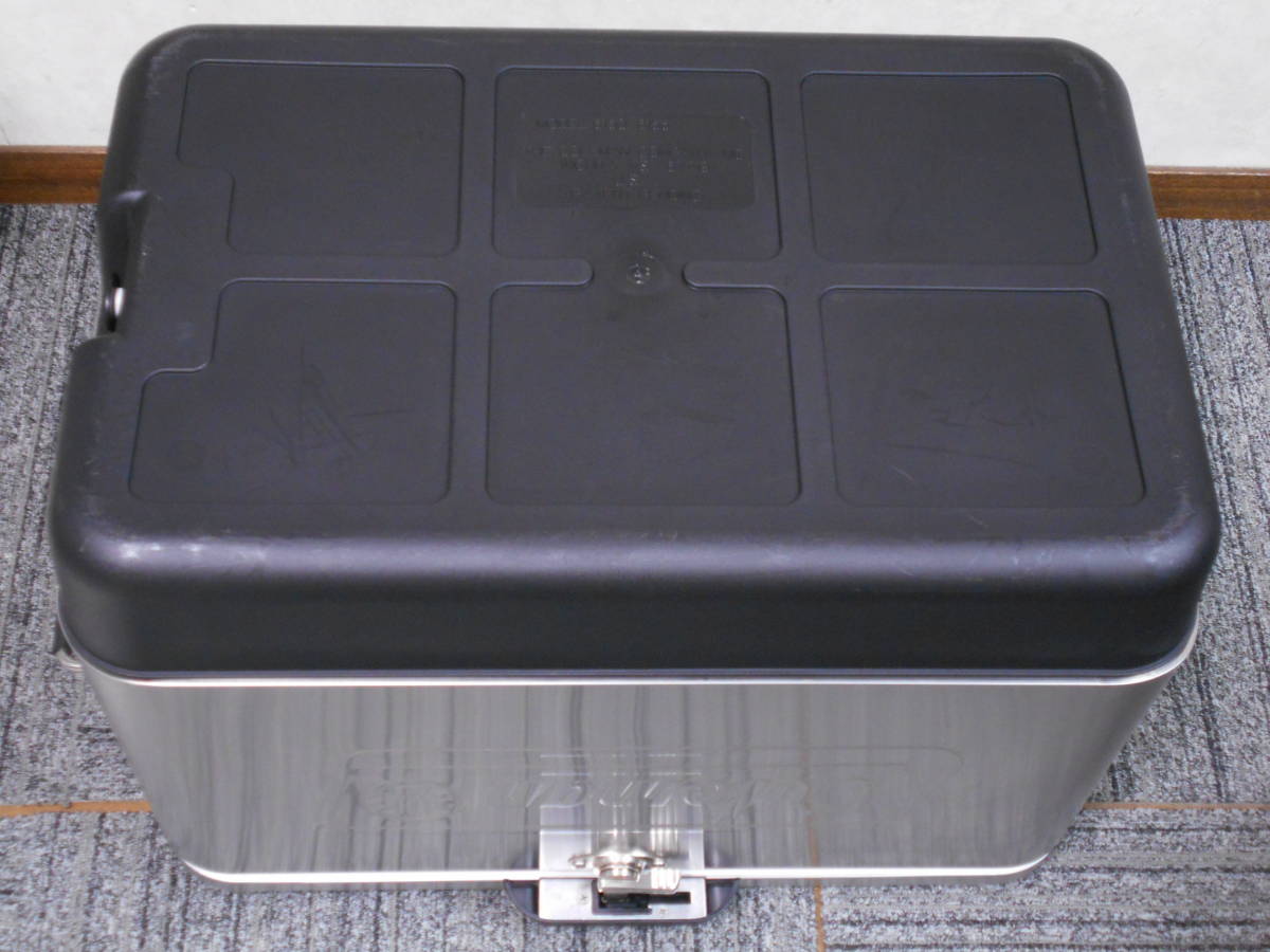 □希少品 限定 コールマン 54QT スチールベルト クーラー エンボス