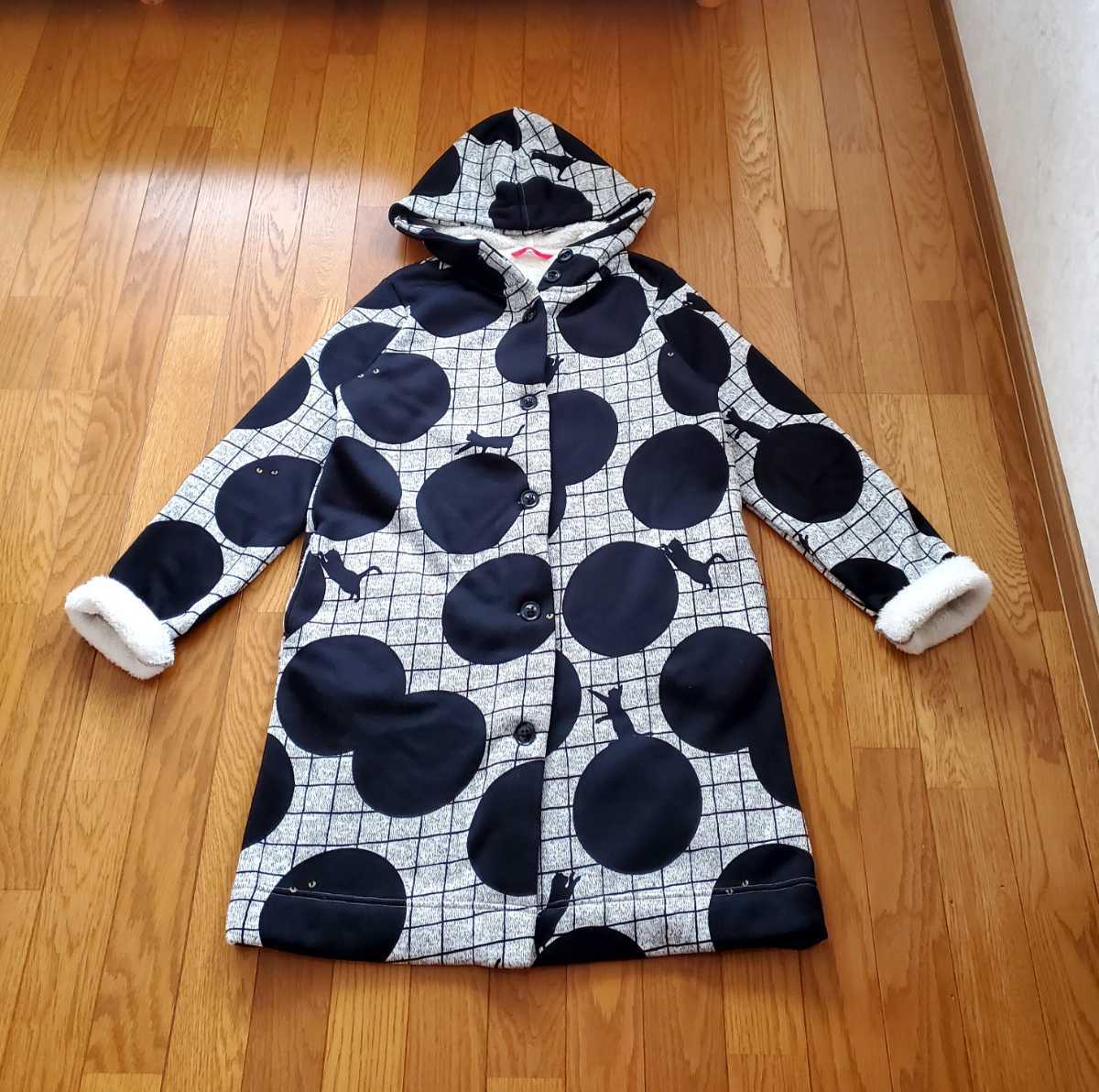  last price cut graniph lady's coat F size gray series dot pattern check pattern cat reverse side nappy 