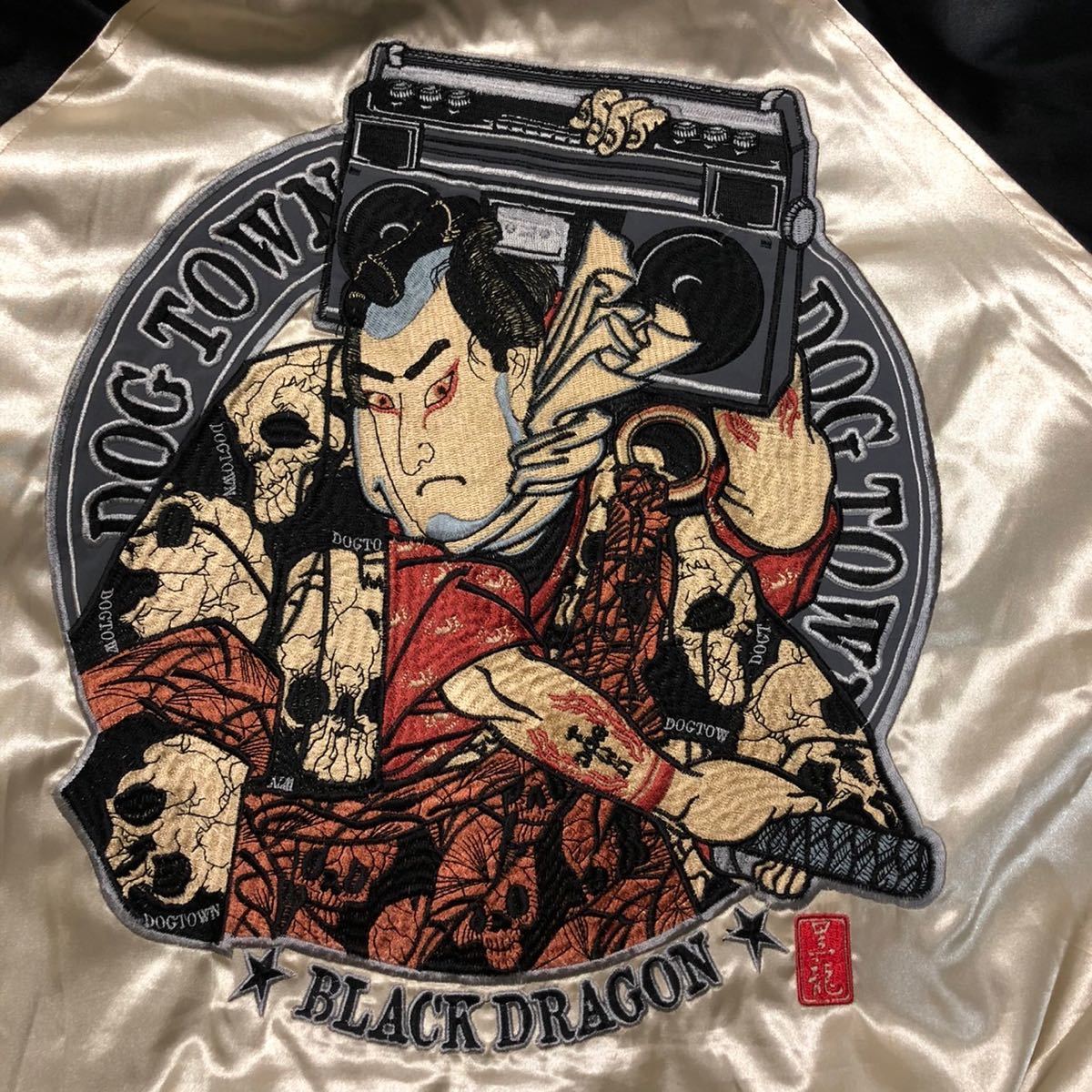 Yahoo!オークション - DOG TOWN ドッグタウン BLACK DRAGON 黒龍 Yahoo!オークション - DOG TOWN ドッグタウン BLACK DRAGON 黒龍