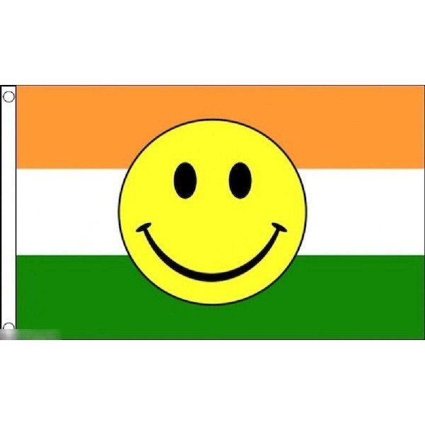 海外限定 国旗 インド スマイリーフェイス ニコちゃん スマイルマーク 特大フラッグ_画像1