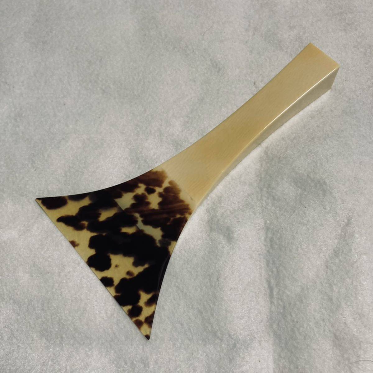 爆買いセール爆買いセールパール台 先べっ甲 バチ 鼈甲 撥 津軽三味線
