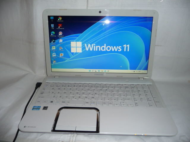 SSD搭載i7 3630QM Dynabook T552/58HW 高速 新品未使用の無線マウス付き