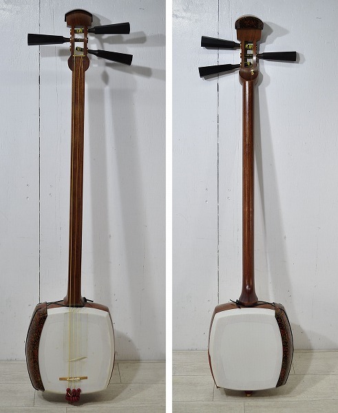 中古□津軽塗 三味線 ハードケース 和楽器 弦楽器 津軽三味線 胴掛 的 