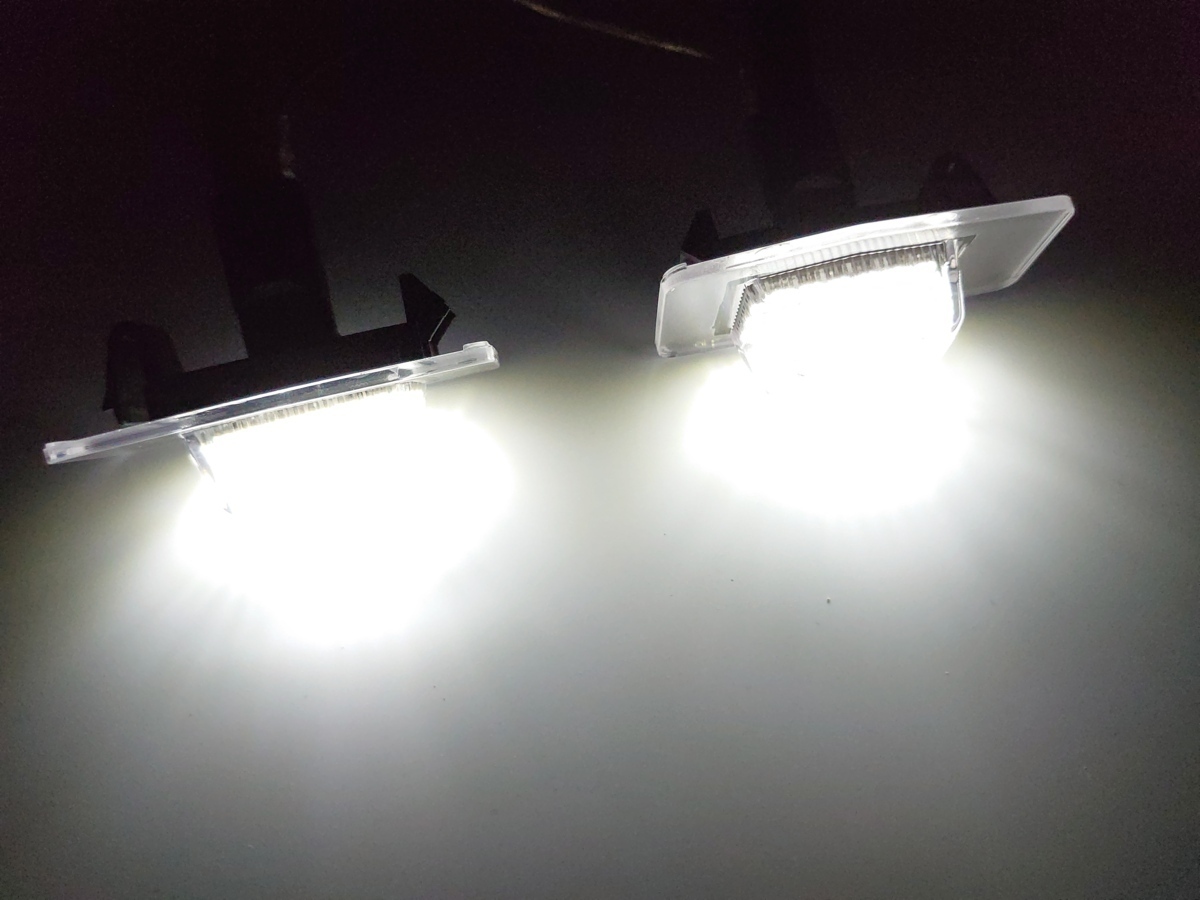 激白光！ マツダ　ＬＥＤ ナンバー灯 　ライセンスランプ　ボンゴ　ＳＫ系　_画像1