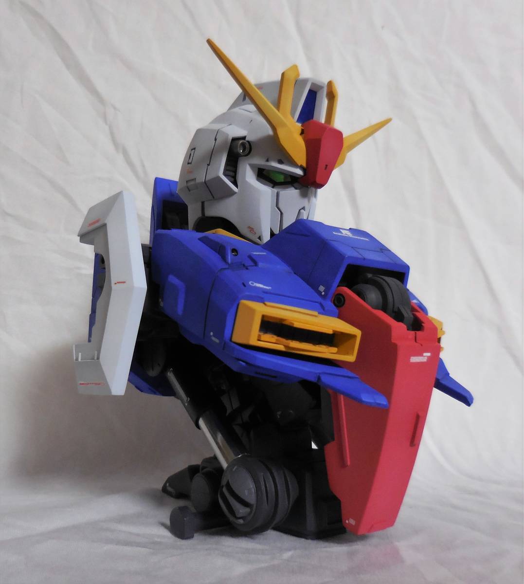 現在開催中のキャンペーン&お得情報 ☆Zガンダム ヘッドディスプレイ 塗装完成品&おまけ セット 完成品