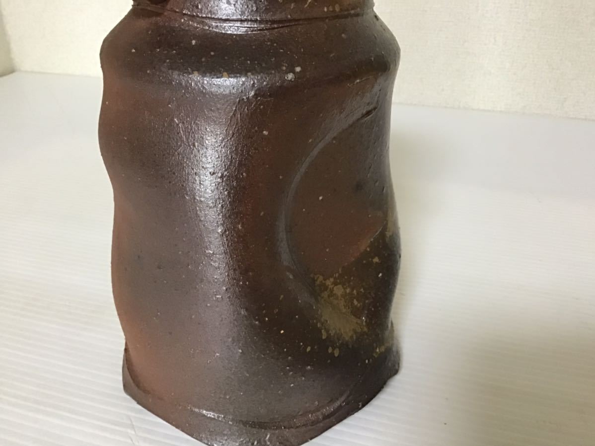 人気急上昇 備前焼 花入 岩本哲也