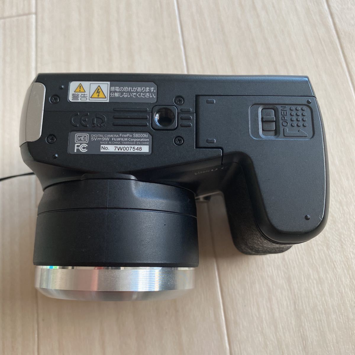 ●難あり FUJIFILM FinePix S8000fd 富士フィルム 単三電池 デジタルカメラ デジカメ D1645