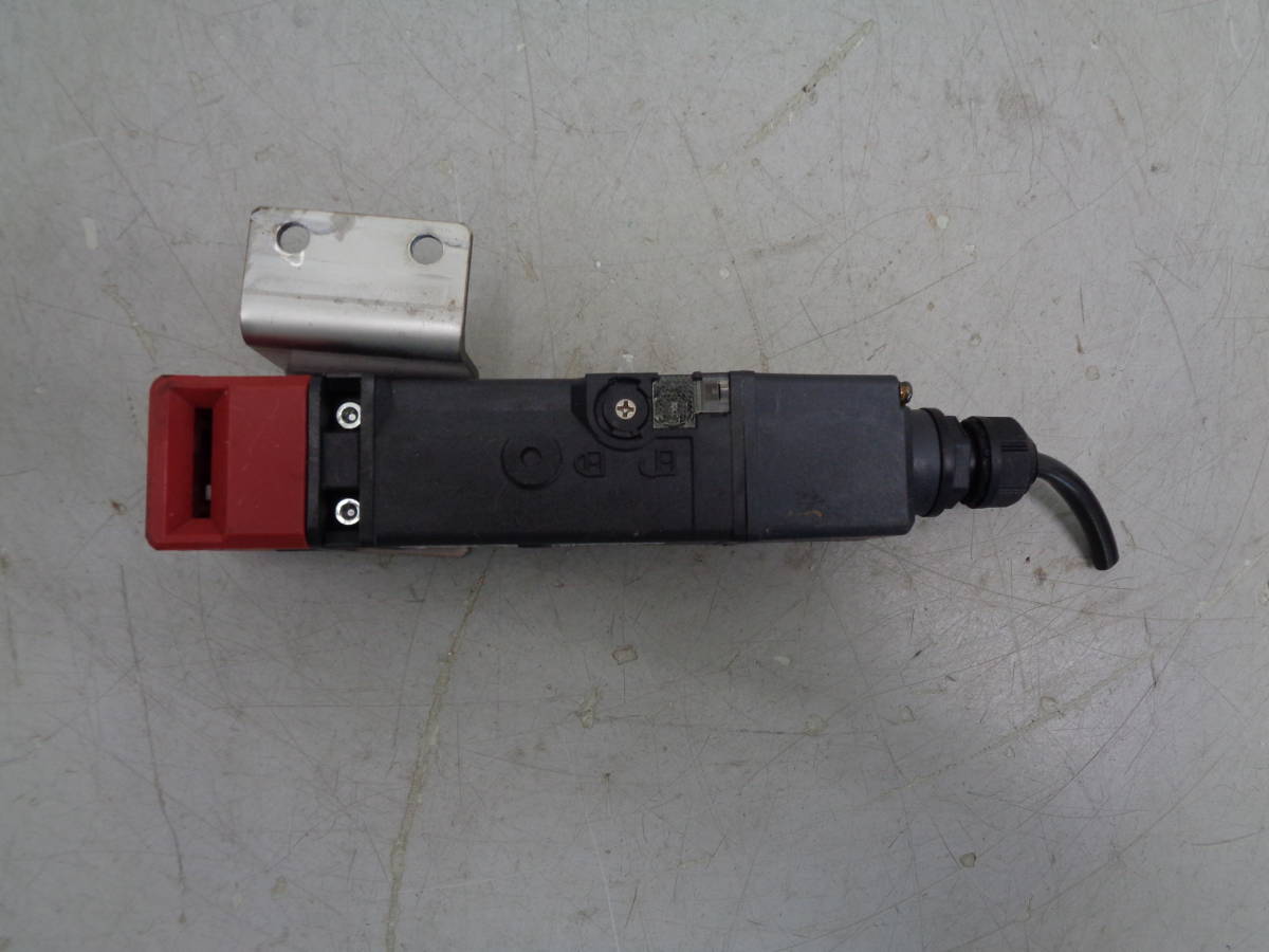 MK5773 オムロン(omron) 小形電磁ロック・セーフティドア MK5773 オムロン(omron) 小形電磁ロック・セーフティドア