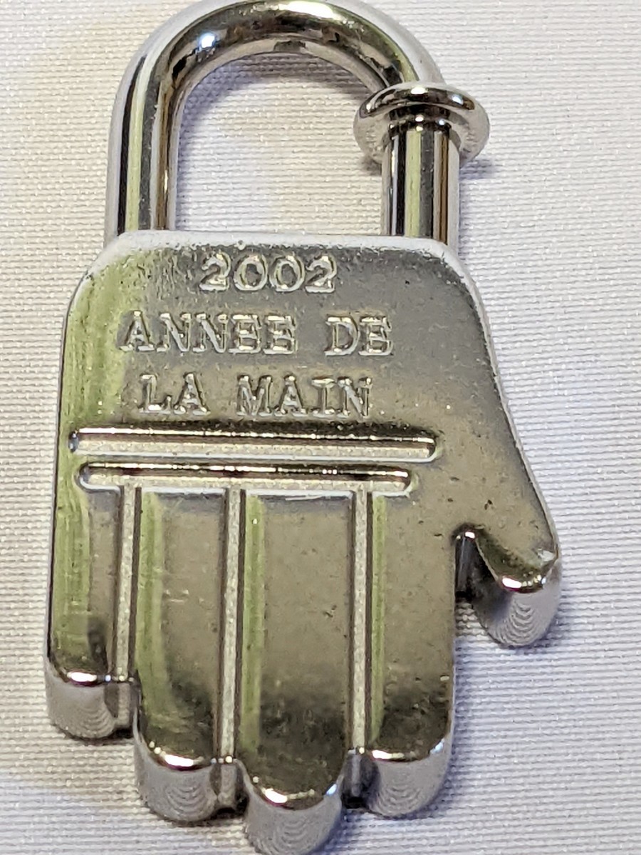 松本潤着用】エルメス 2002年限定品 カデナSS ハンドチャーム 松本潤着用】エルメス 2002年限定品 カデナSS ハンドチャーム