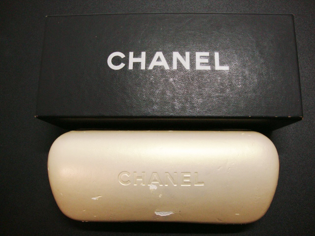 定価3.2万イタリア製CHANELサングラス ラインストーンCOCOマーク4093-B