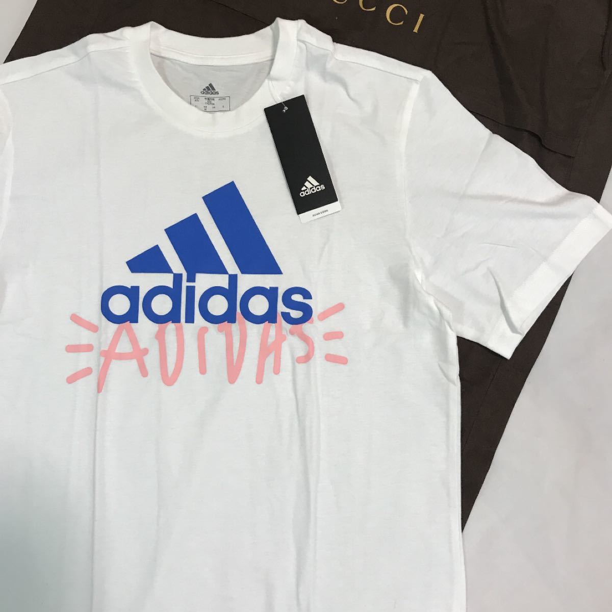 新品タグ付き★ adidas アディダス パフォーマンスロゴ 半袖　白Tシャツ　クルーネック デカロゴ  メンズM L相当 