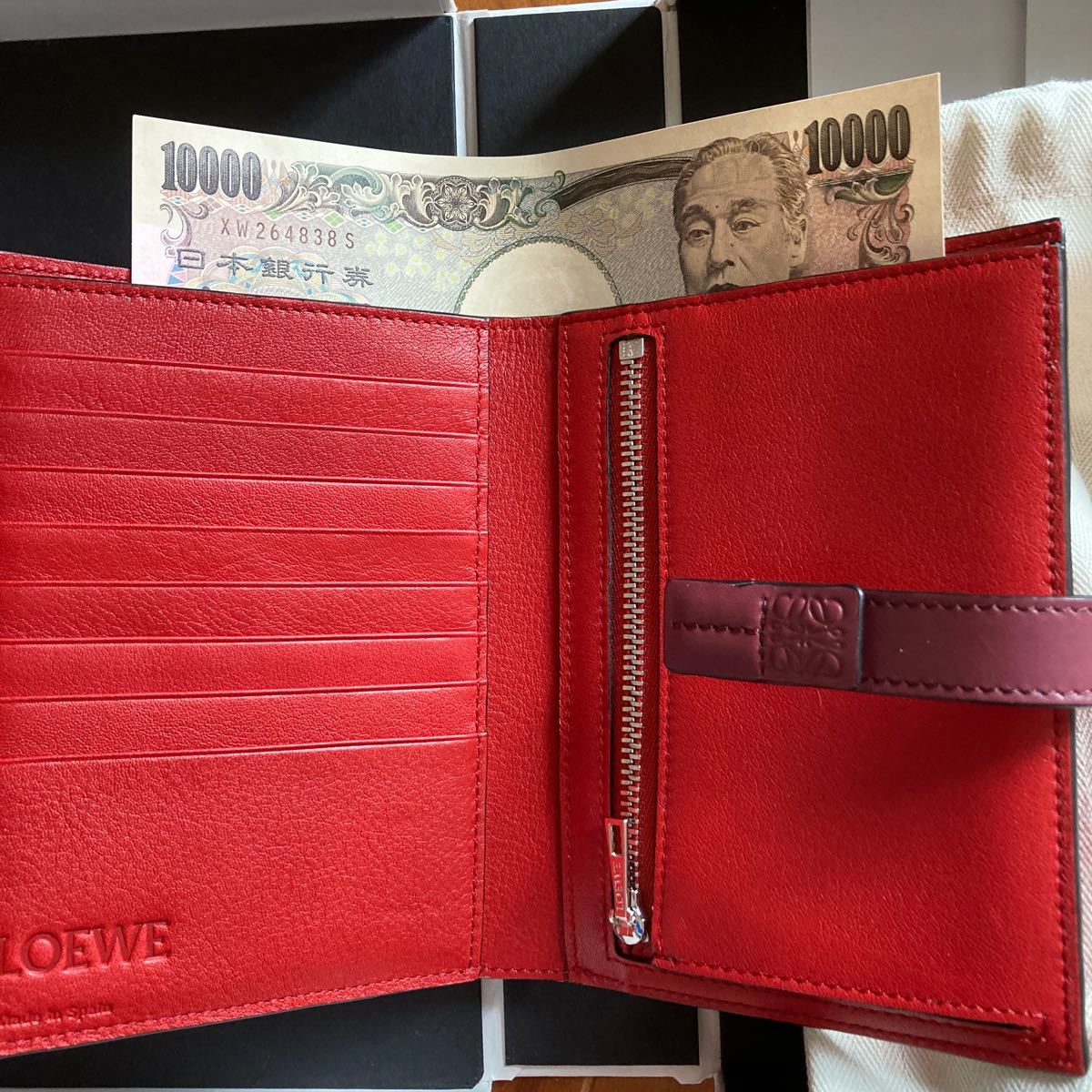 ロエベ ミディアム バーティカル ウォレット 二つ折り財布 cnema.fr