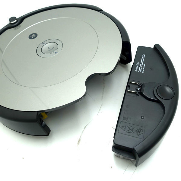 ☆ アイロボット Roomba694 ロボット掃除機 ルンバ 694(0220429082) ☆ アイロボット Roomba694 ロボット掃除機 ルンバ 694(0220429082)