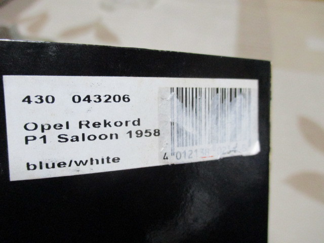 ミニチャンプス 1/43 「 オペル レコード P1 サルーン 」 ダークブルー/ホワイト 1958ｙ ・送料 400円 レターパック発送_シール剥がし跡が有ります