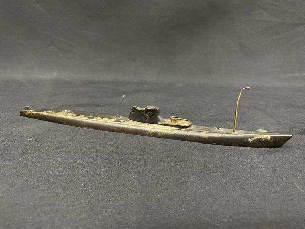 YA09 潜水艦進水記念 記念品 船 三菱重工業 鉄製 置物 年代物