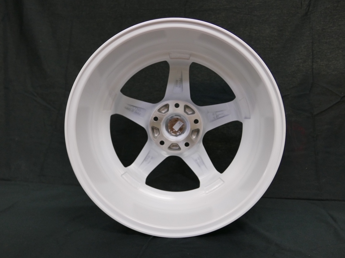 CLEAVE RACING FL53 18x9.5J +18 / 18x10.5J +15 5H-114.3 ホワイト