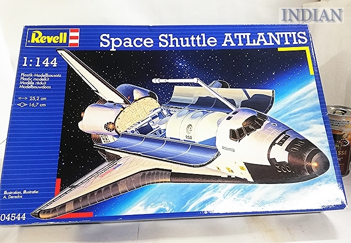 *13 Revell [1/144 Space Shuttle * Atlantis ]