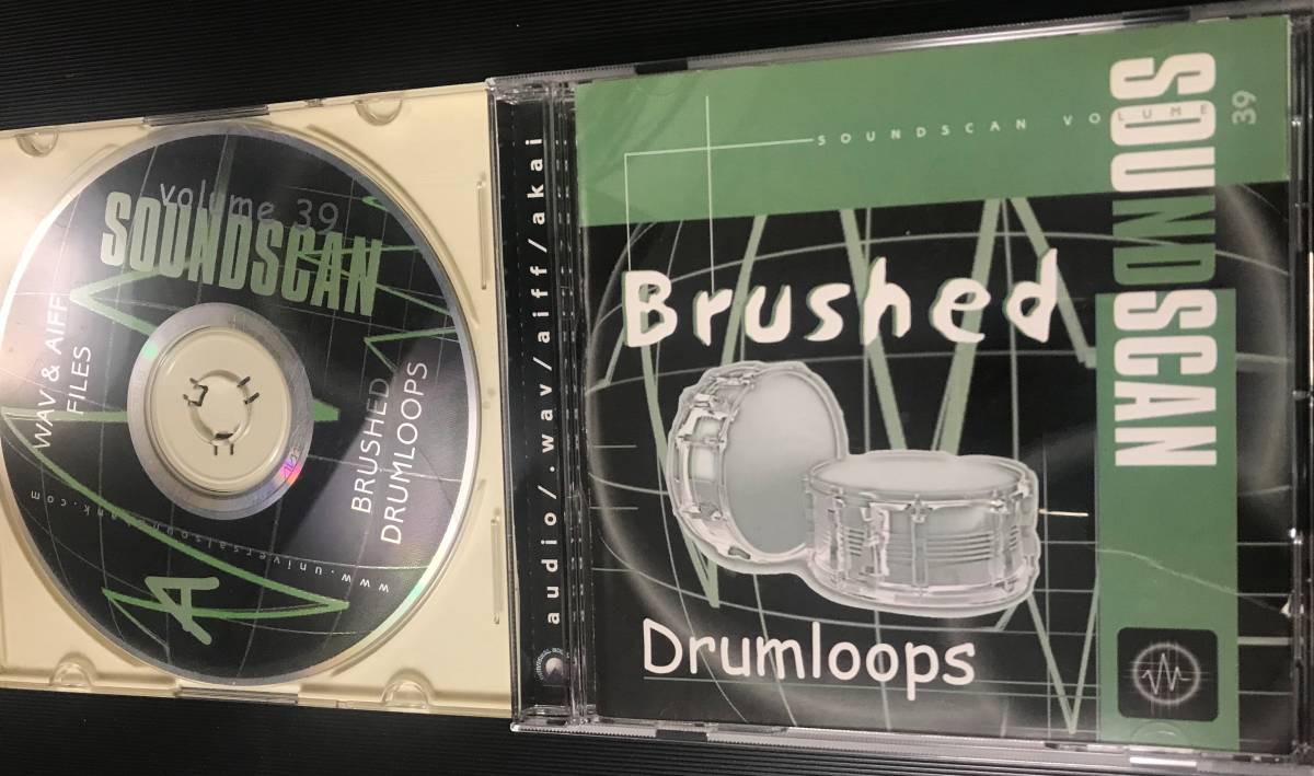 Brushed Drumloops ブラシドラム (CD-ROMとaudio CD)_画像1