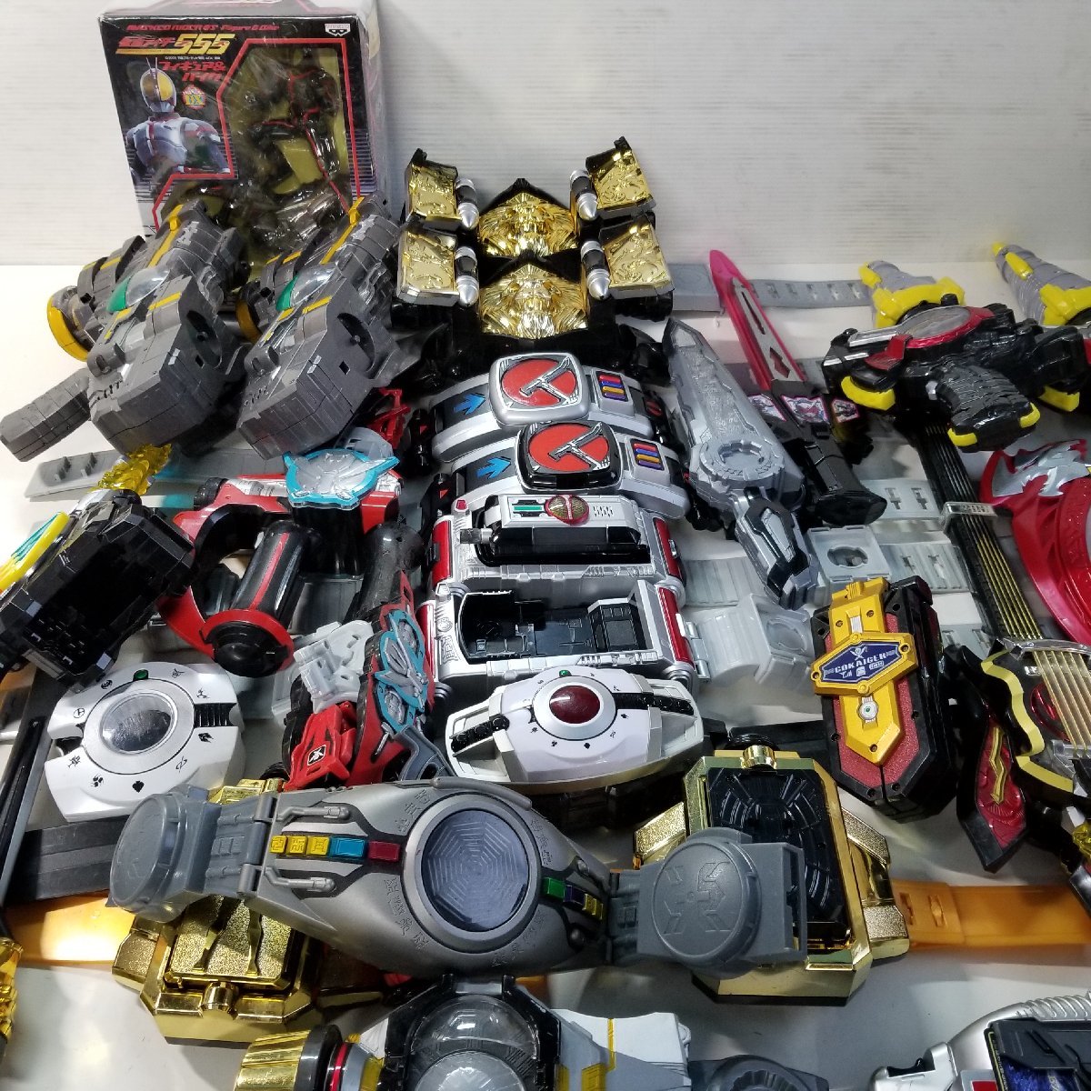 Yahoo!オークション - 仮面ライダー 変身ベルト 武器 大量まとめ Yahoo!オークション - 仮面ライダー 変身ベルト 武器 大量まとめ