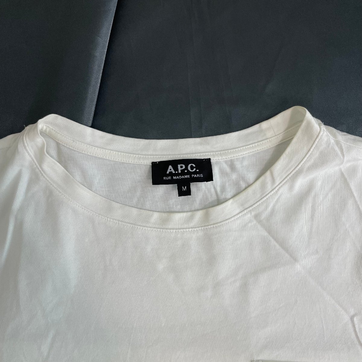 送料198円 A.P.C アーペーセー #25082-1-92701 POCKET TEE 半袖Tシャツ 新しく着き 【A.P.C./アー・ペー・セー】ポケットTシャツ ホワイト 新品・未使用 Tシャツ/カットソー(半袖/袖なし)