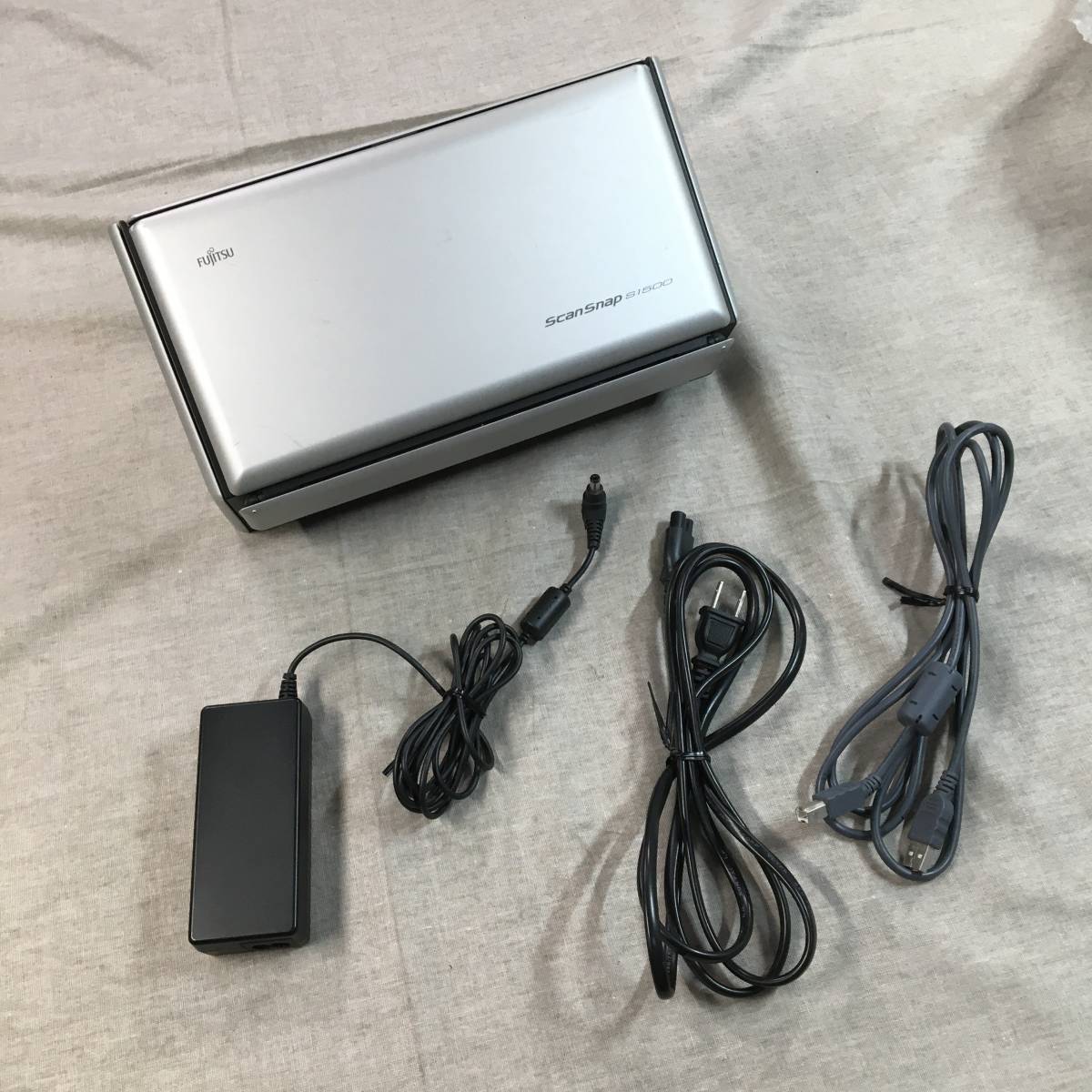 現状品FUJITSU ScanSnap S1500 Acrobat X 標準添付FI-S1500-A－日本