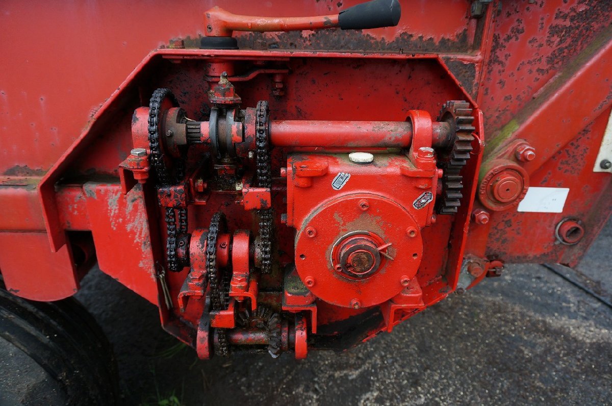 M 【最終価格】スター農機 マニアスプレッダー TFM1500 TFE1500 最大積載量1500kg マニュアスプレッダー 堆肥散布 トラクター パーツ 【配 9