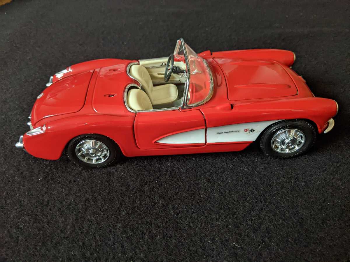 BURAGO BBurago CHEVROLET Chevrolet CORVETTE Corvette open car 1957 Ame car red red 1/24 die-cast model prompt decision 