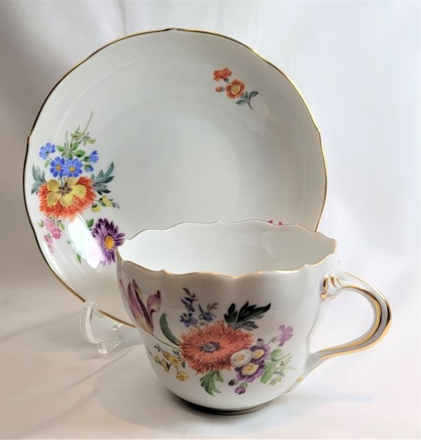 マイセン Meissen ベーシックフラワー 5つ花 カップ & ソーサー 美品