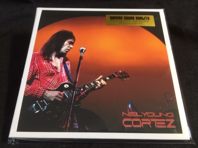 Empress Valley ★ Neil Young -「Cortez」Unreleased Beatiful Concert プレス2CD見開きペーパースリーブ_画像1