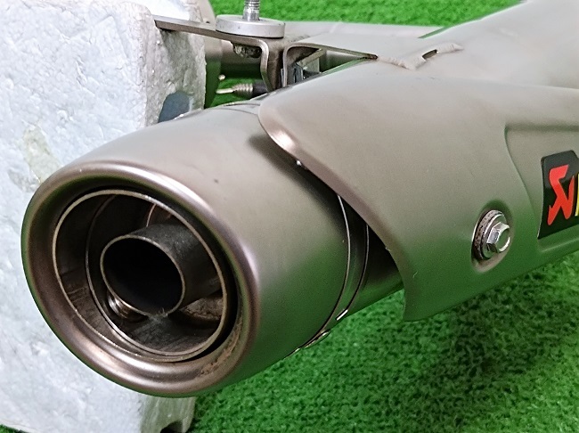 GSR400 GSR600 06-11 AKRAPOVIC(アクラポビッチ)スリップオン GSR400 GSR600 06-11 AKRAPOVIC(アクラポビッチ)スリップオン