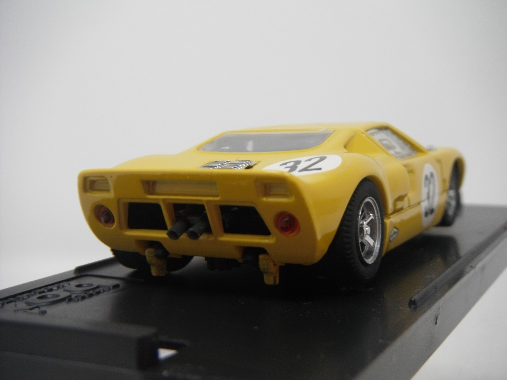 ■ BOX MODELボックス モデル『1/43 Ford GT 40 #32 フォード レーシングミニカー』_画像3