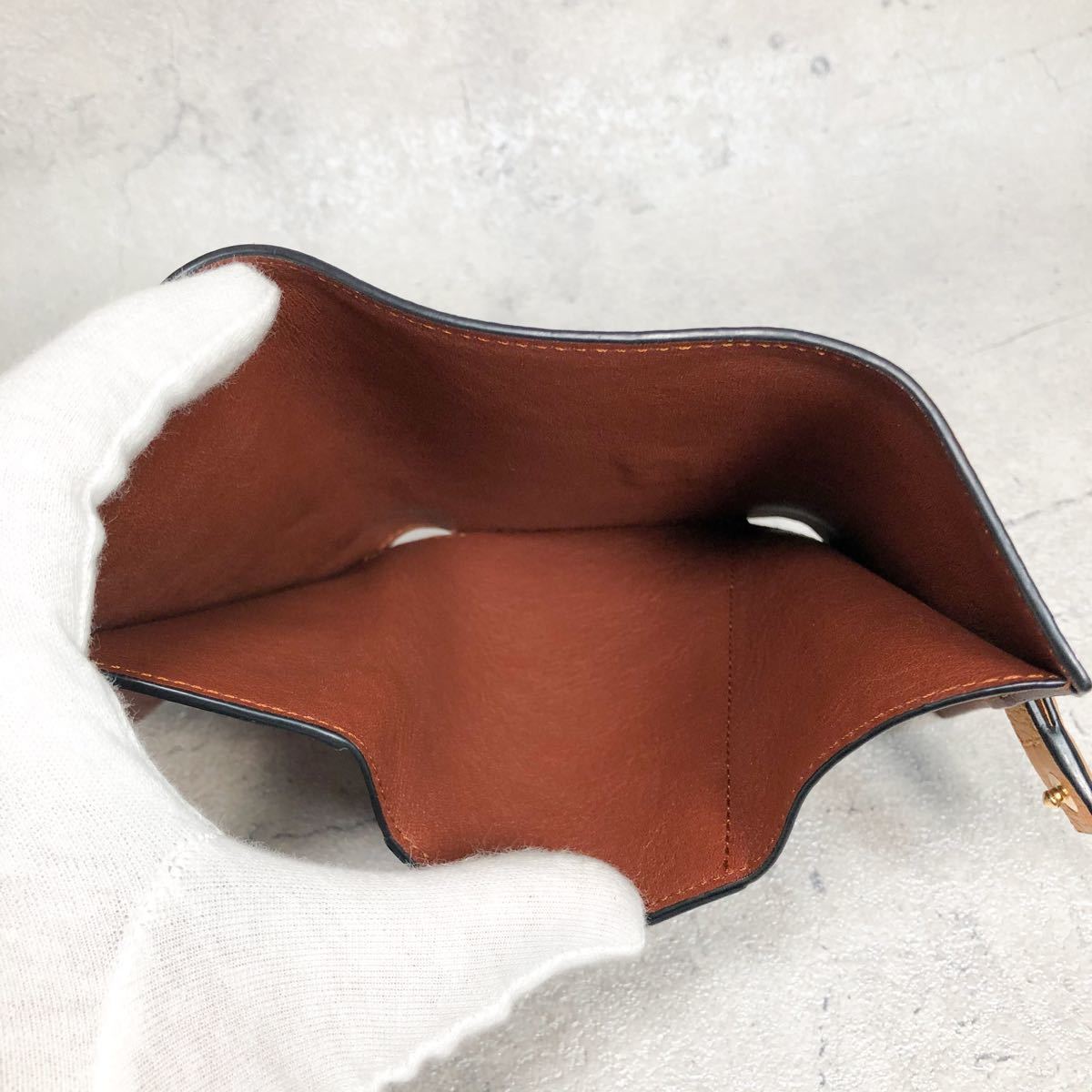 ☆極美品☆ ロエベ バーティカルウォレット スモール 三つ折り財布 サンフラワー