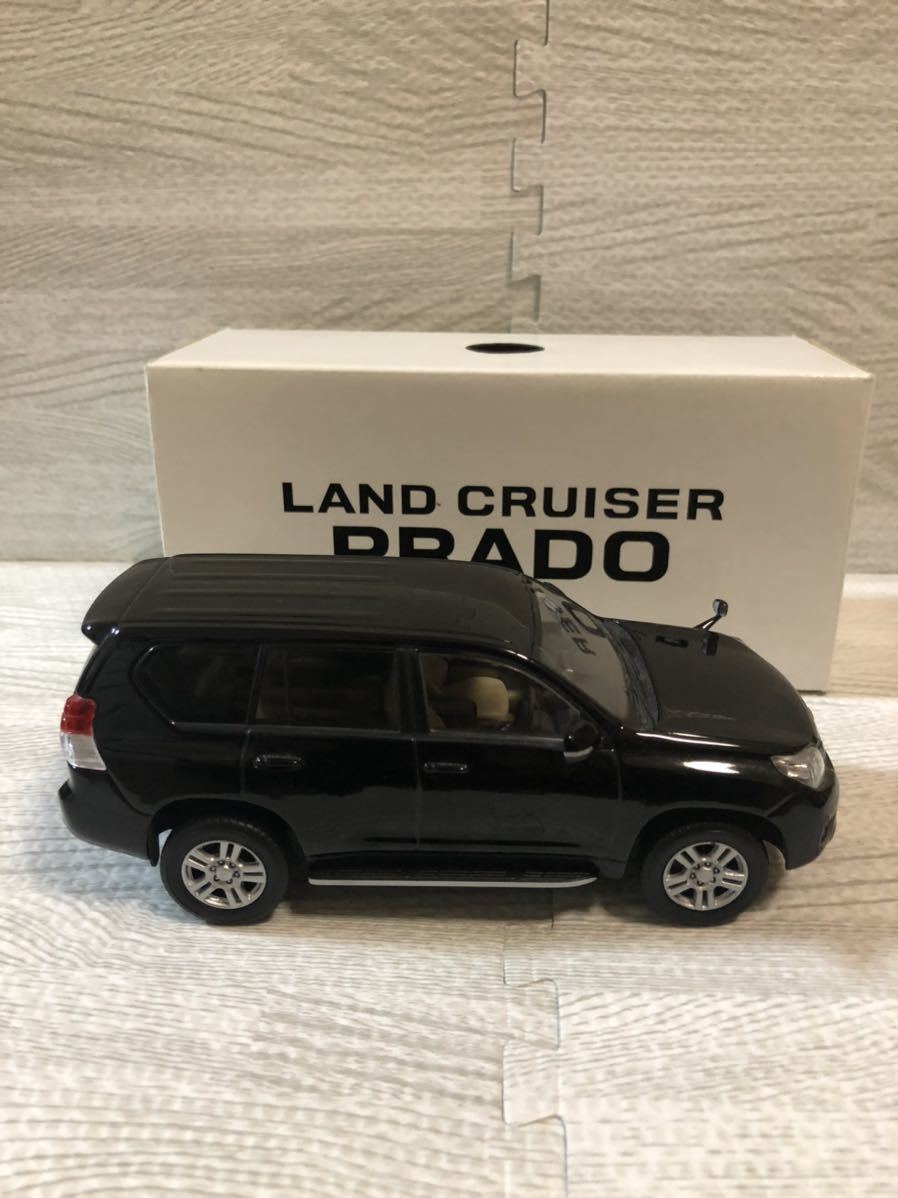 1/30 トヨタ 新型ランドクルーザー プラド ランクルPRADO 前期 カラーサンプル 非売品 ミニカー ブラックの画像3