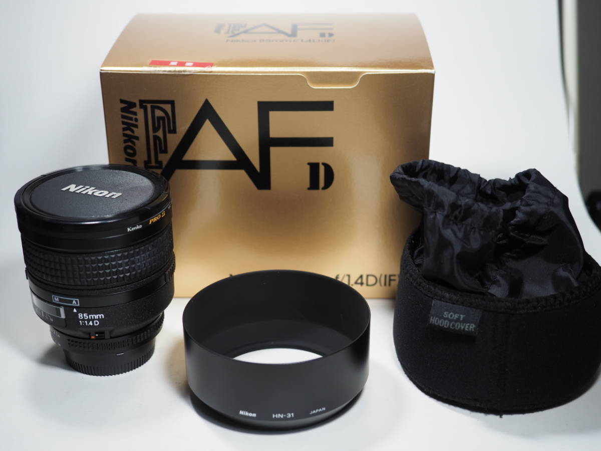 Nikon Nikkor 85mm f1.4D (If) [ as good as new ] original box, hood, filter, hood with cover 
