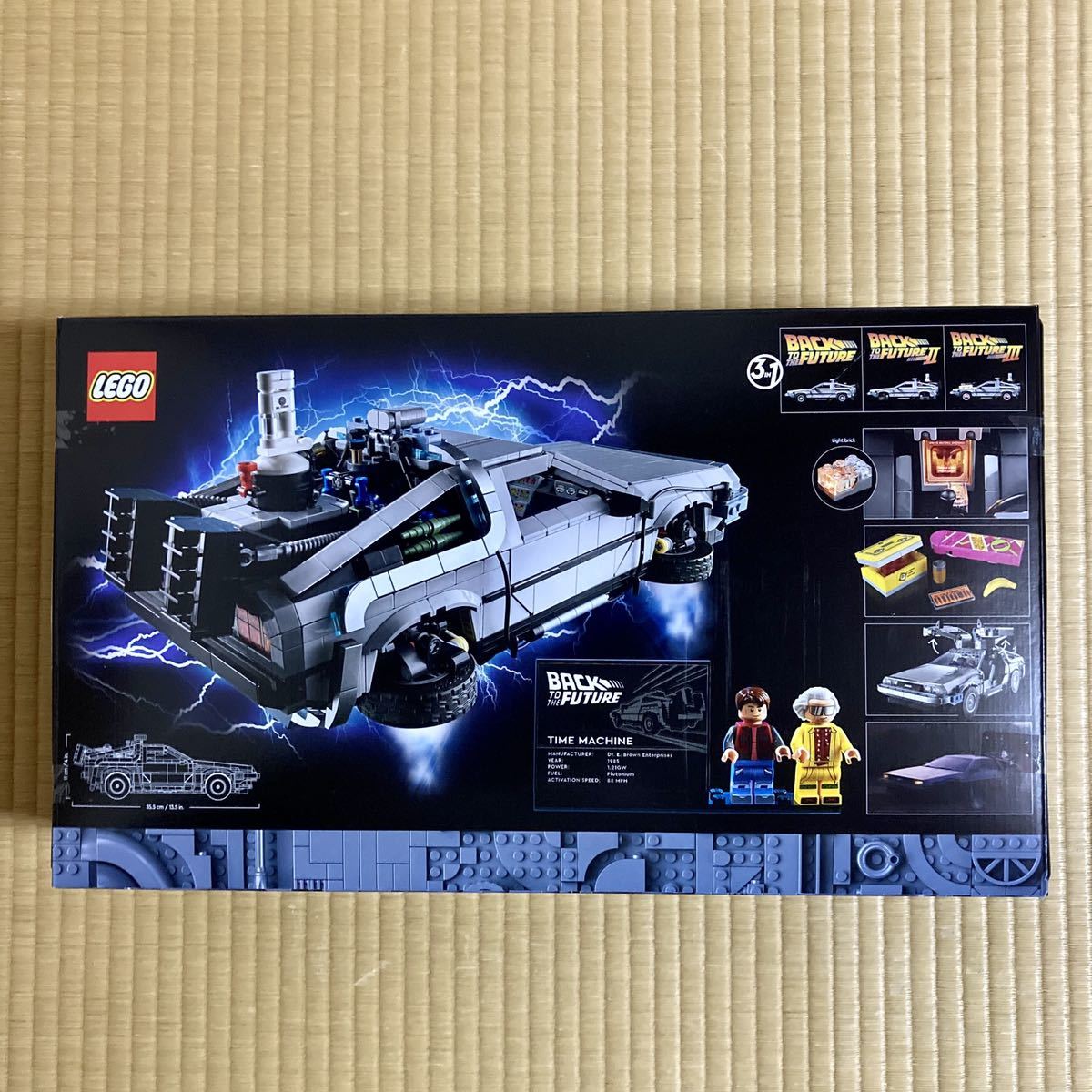 新品 レゴ バック・トゥ・ザ・フューチャー デロリアン・DMC-12 10300