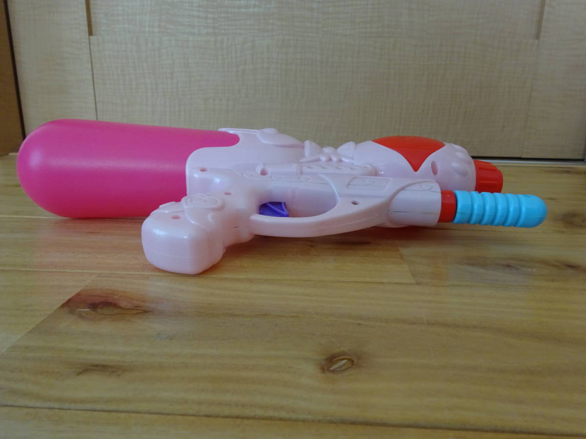 * water gun ( for girl ) *USED