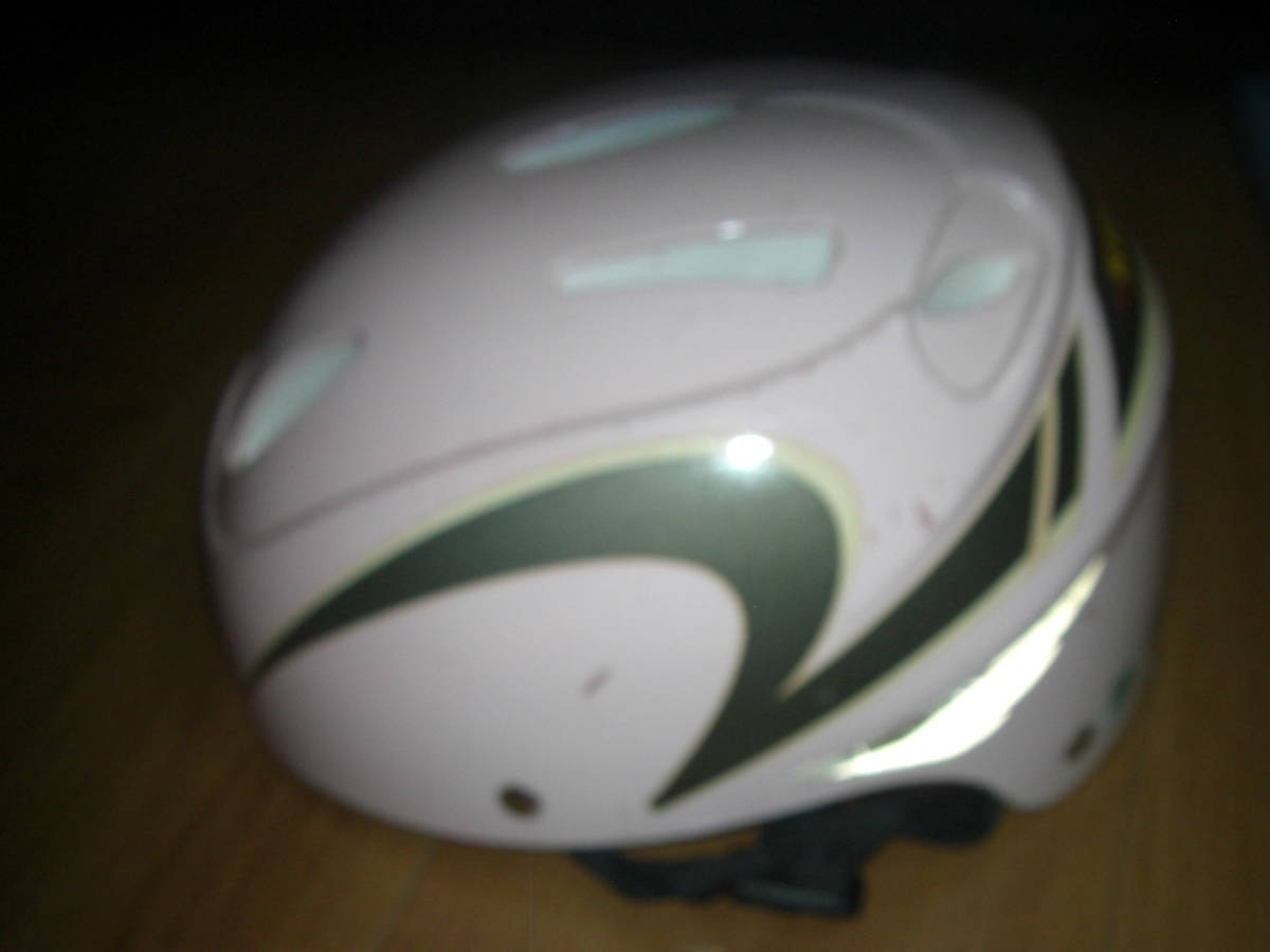 OGK 53~54 薄ピンク自転車ヘルメット 傷あり 【67%OFF!】 OGK 53~54 薄ピンク自転車ヘルメット 傷あり 【67%OFF!】