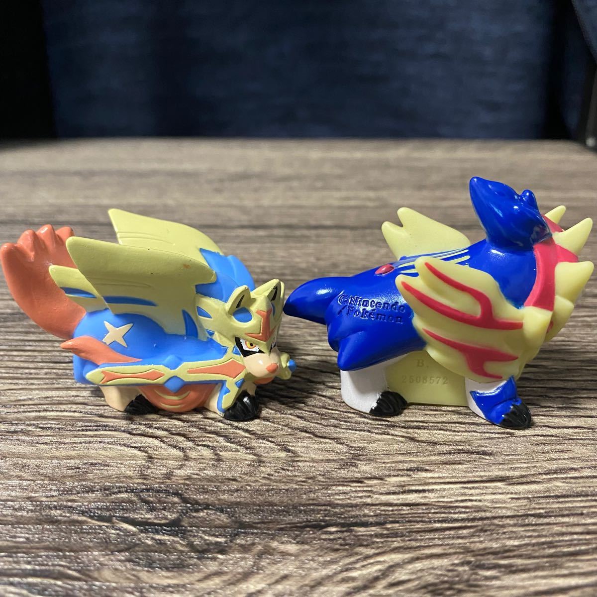 ポケモンキッズ 指人形 ソフビ フィギュア ザシアン ザマゼンタ ポケモンキッズ 指人形 ソフビ フィギュア ザシアン ザマゼンタ