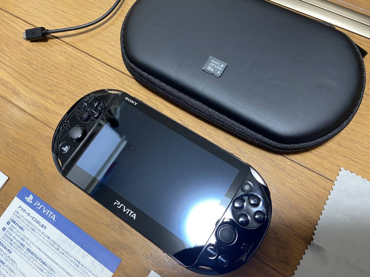 PS Vita PCH SONY PlayStation Vita ブラック 本体、専用収納