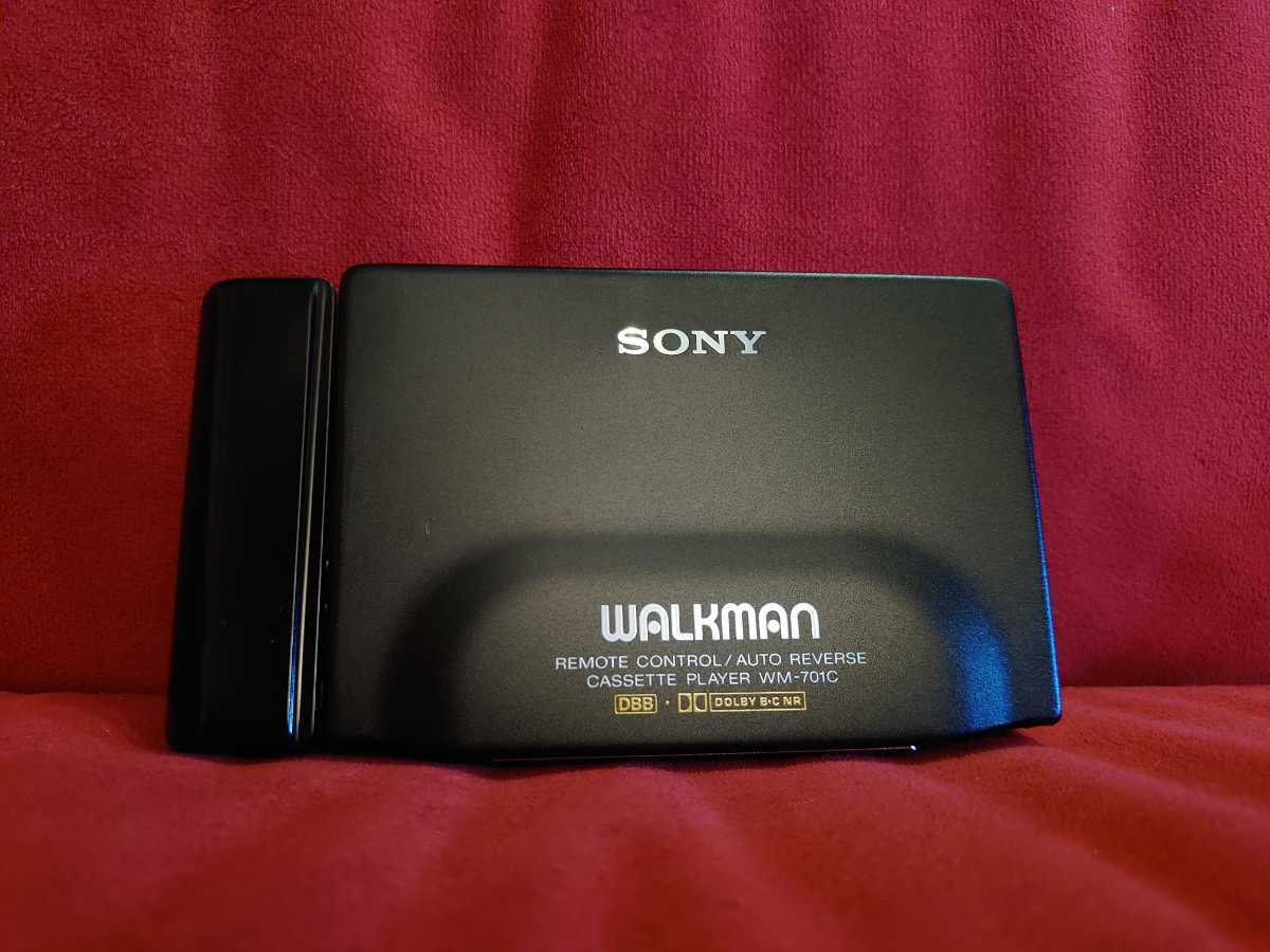 【SONY】WM-701C WALKMAN PORTABLE CASSETTE PLAYER ソニー　ウォークマン　ポータブル　カセットプレーヤー　_画像3