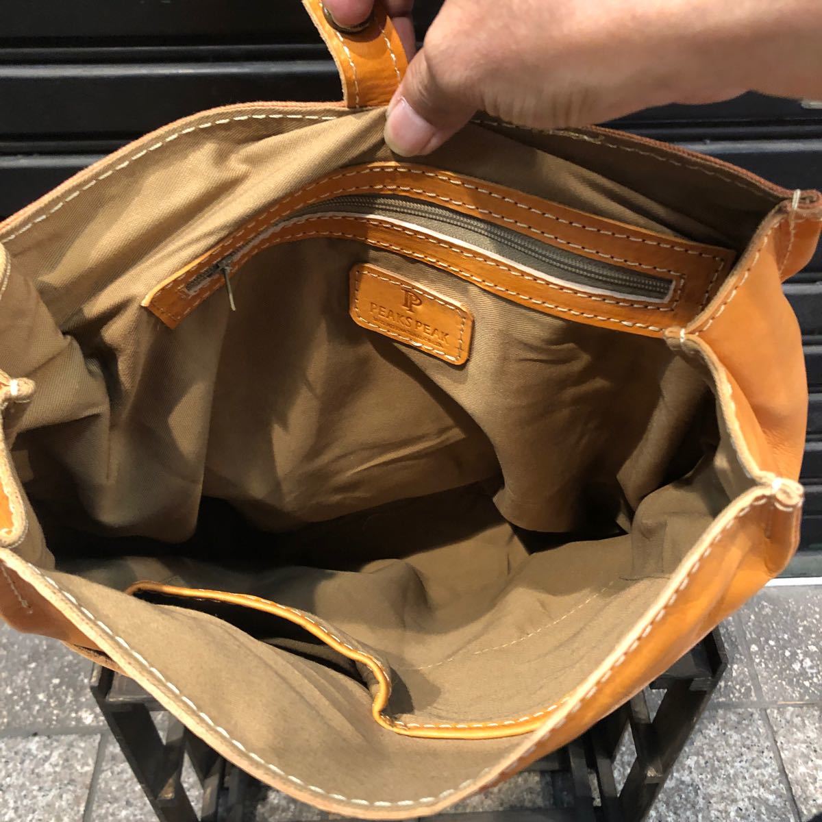 PEAKSPEAK「新品」【本革】『牛革』フラップリュック www.expressinter.com