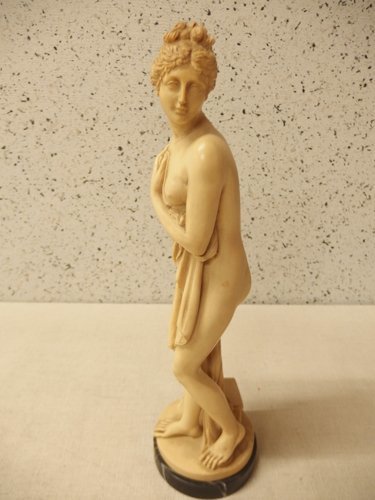 0620569w【SCULPTOR G.RUGGERI 裸婦像 イタリア製】樹脂製/女性/置物/中古品*欠けや傷,擦れや汚れ有り/高さ*37.5cm程_画像1