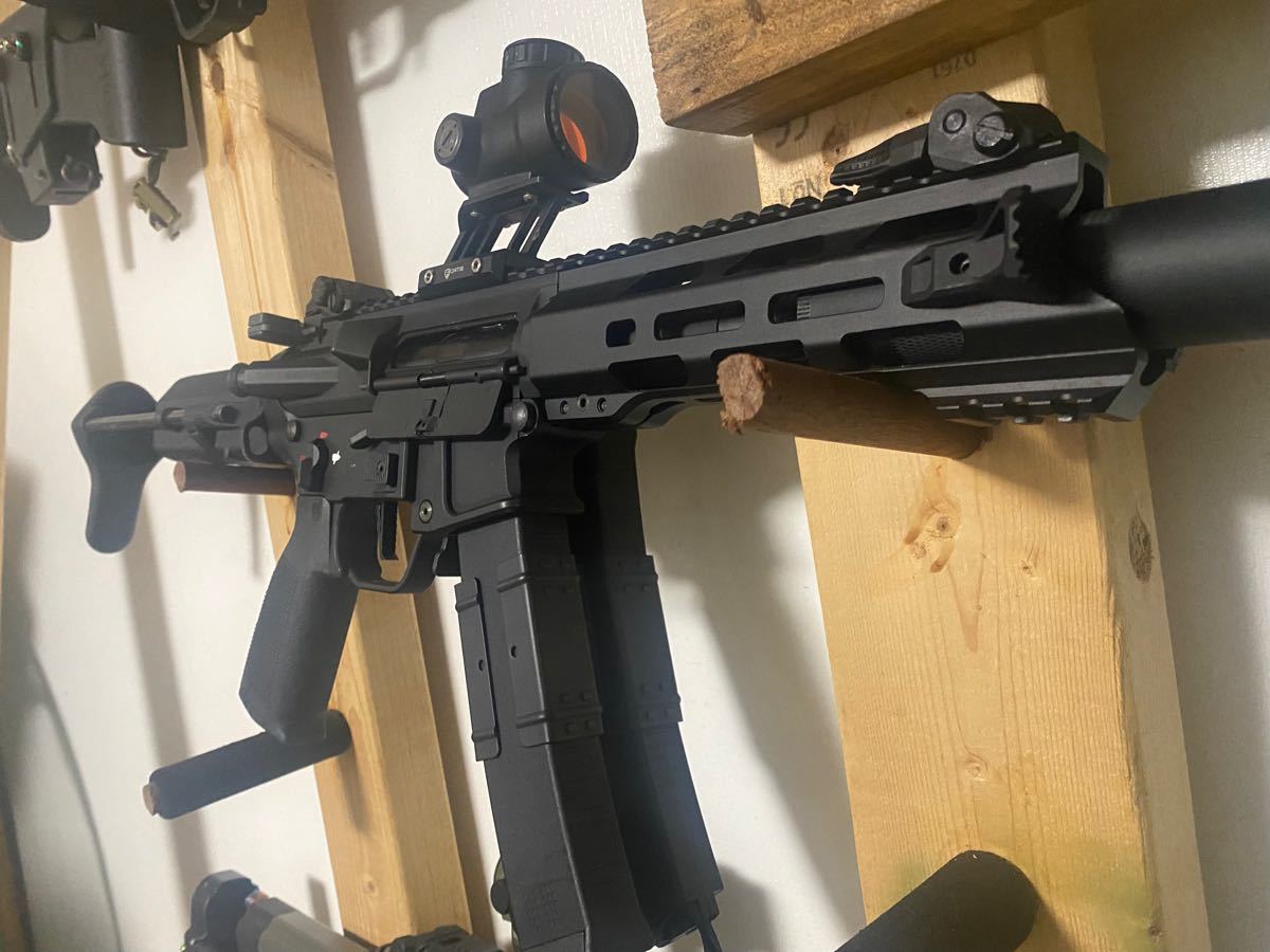 ksc qrf mod1 電動ガン カスタム ドットサイト付き マガジン合計 ksc qrf mod1 電動ガン カスタム ドットサイト付き マガジン合計