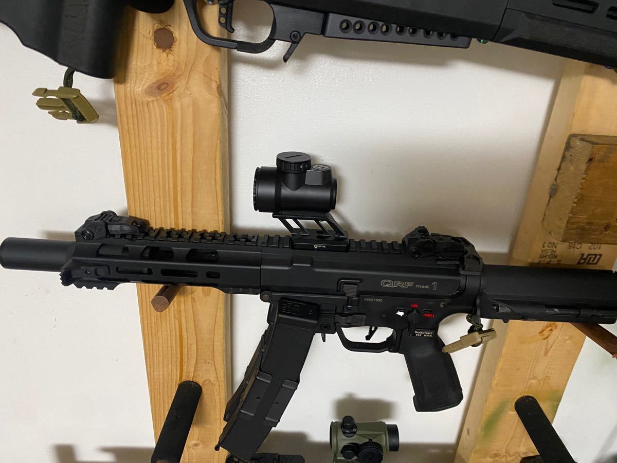 ksc qrf mod1 電動ガン カスタム ドットサイト付き マガジン合計 ksc qrf mod1 電動ガン カスタム ドットサイト付き マガジン合計