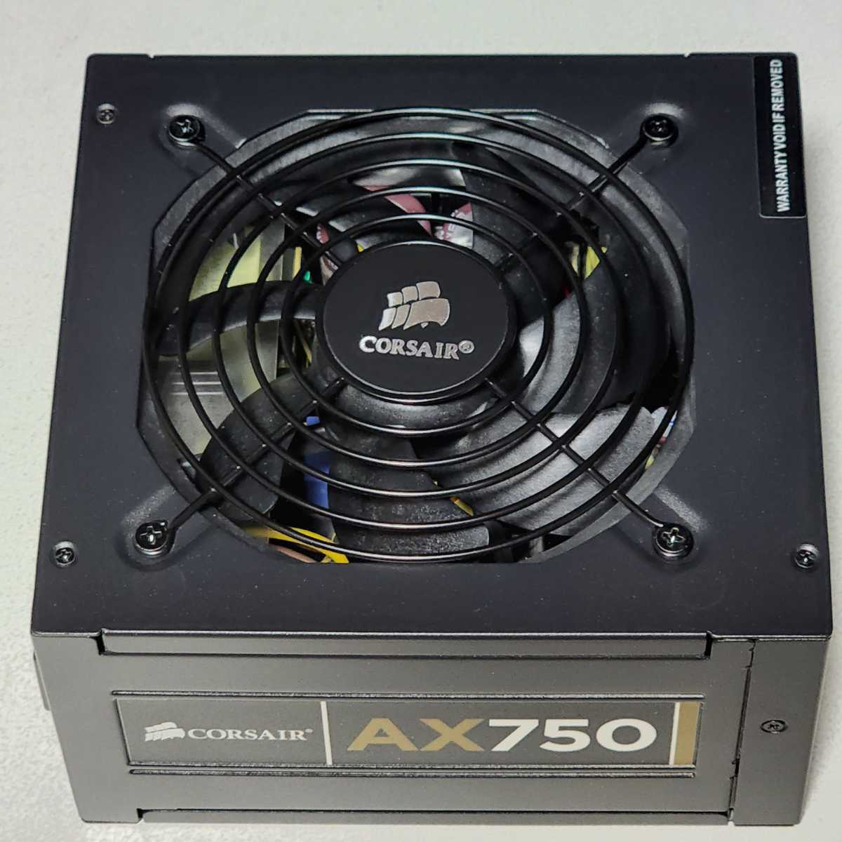 CORSAIR AX750(CMPSU-750AX) 750W 80PLUS GOLD認証 ATX電源 CORSAIR AX750(CMPSU-750AX) 750W 80PLUS GOLD認証 ATX電源