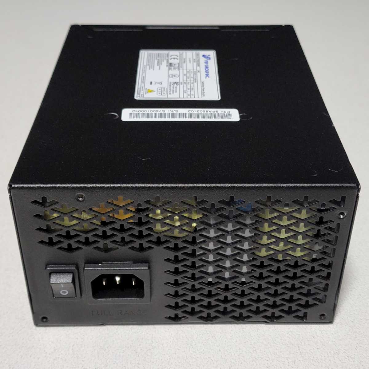 FSP 850-50AMPD 850W 80PLUS PLATINUM認証 ATX電源ユニット 動作 FSP 850-50AMPD 850W 80PLUS PLATINUM認証 ATX電源ユニット 動作