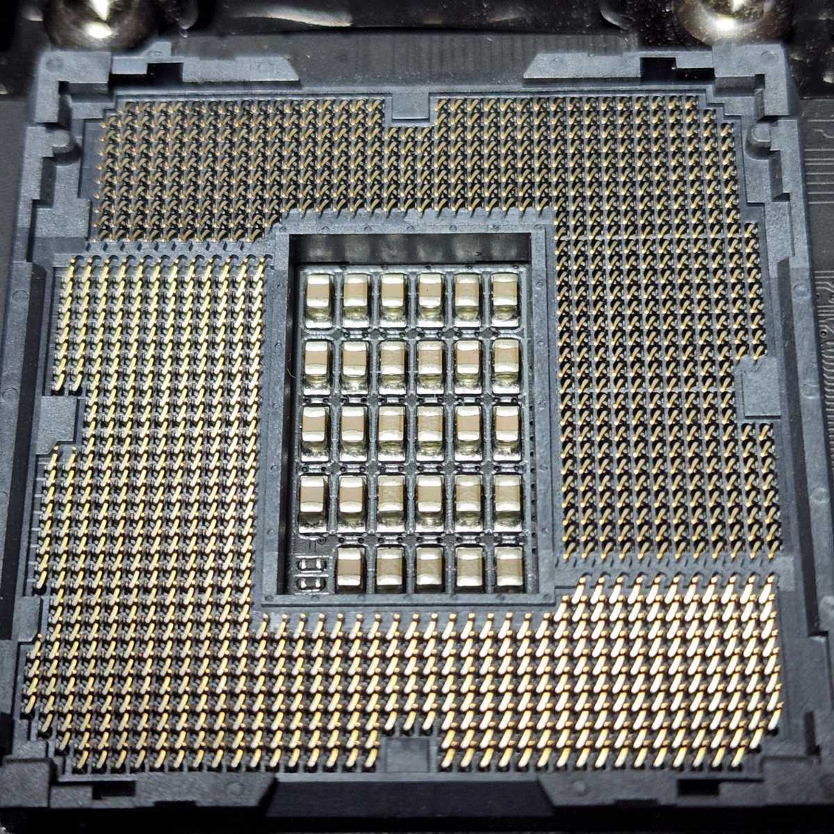 GIGABYTE GA-Z170X-UD5 IOパネル付属 LGA1151 ATXマザーボード 第6・7世代CPU対応 最新Bios 動作確認済 PCパーツ_画像4
