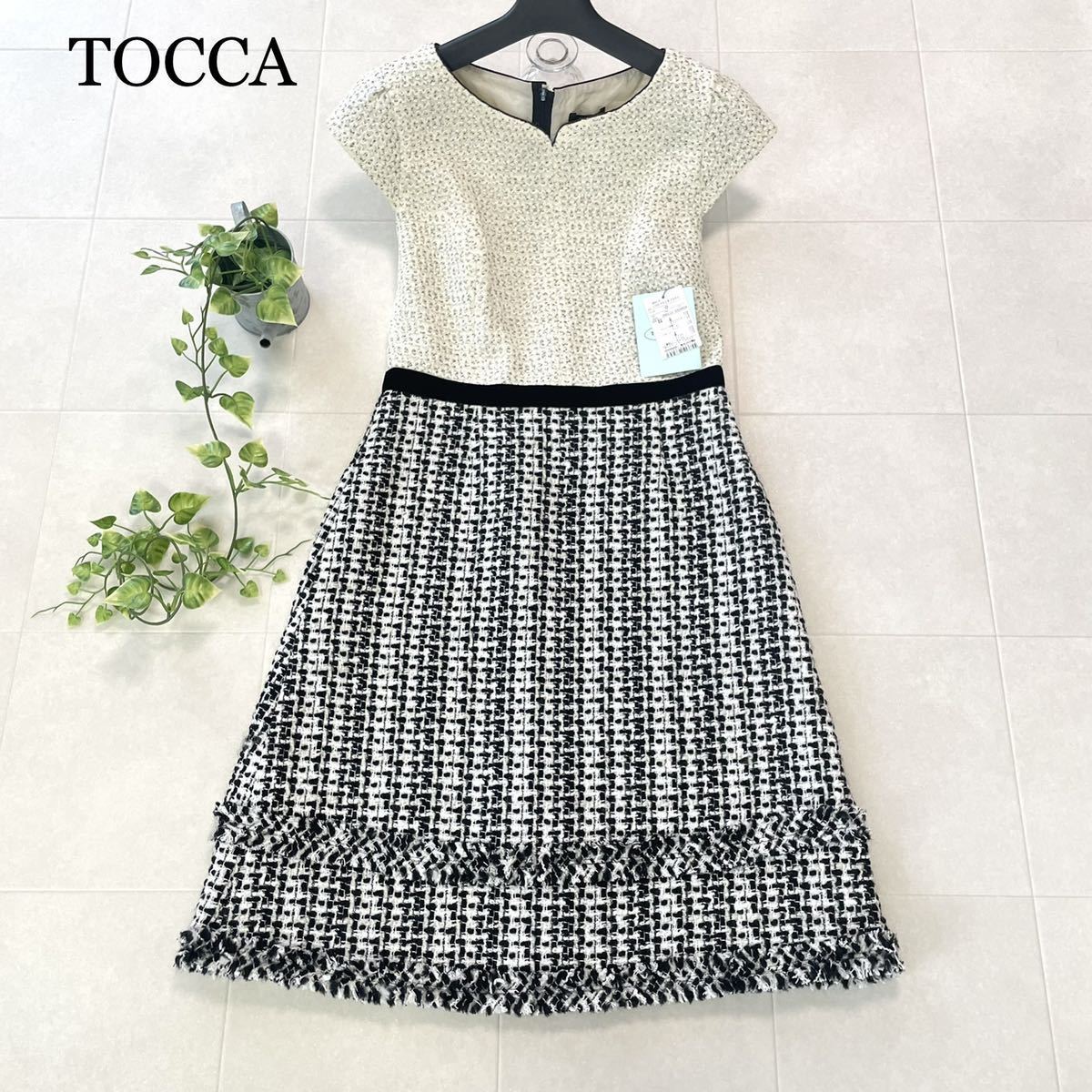 全品送料無料】 完売品 TOCCA 高級ドレスワンピース 0 和風花柄風